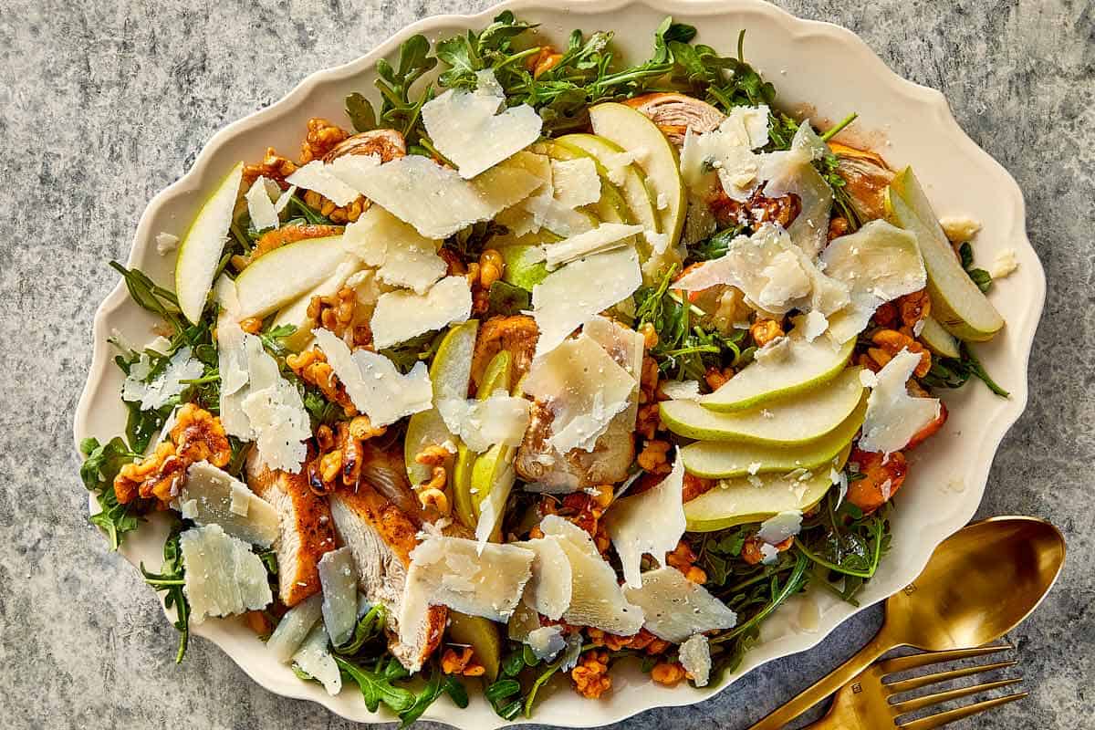 Quick Arugula Chicken Salad: Bursting with Flavor in Minutes